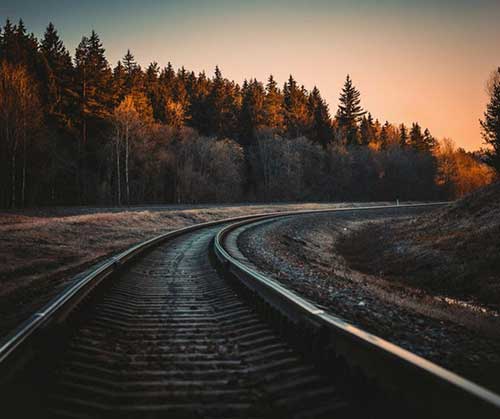 Alaska Senate Urges Railroad Crossing Through Canada