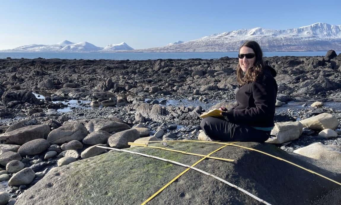 Molly Odell maps pit-style petroglyphs