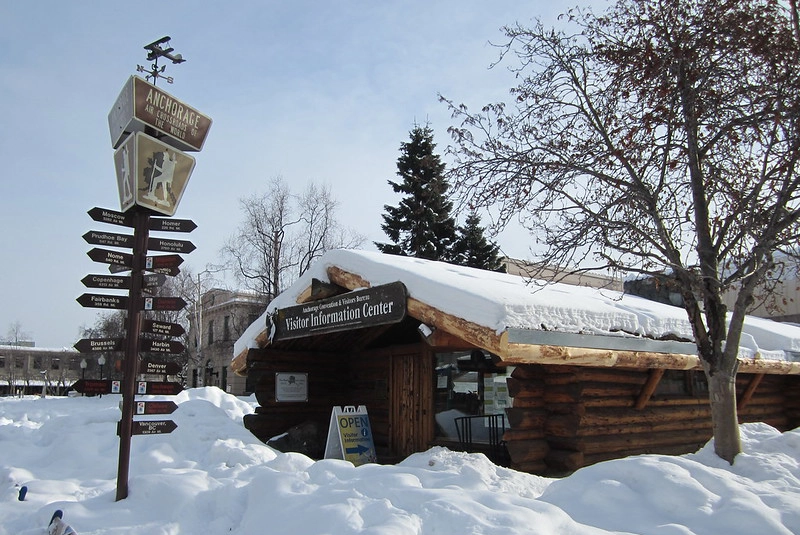 Log cabin visitors center