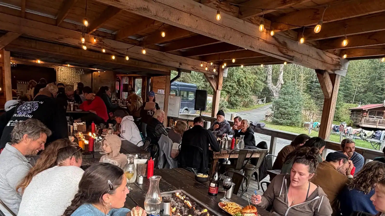 Dirty Skillet Wins CHARR’s Restaurant of the Year Award - Alaska Business Magazine